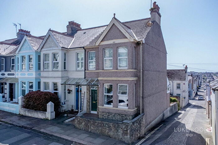 3 Bedroom End Of Terrace House For Sale In Pounds Park Road, Peverell, PL3