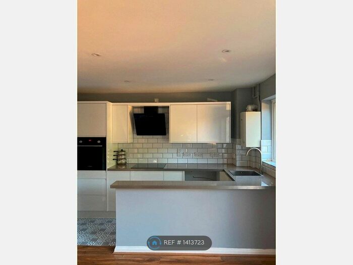 1 Bedroom Semi-Detached House To Rent In Conifer Walk, Stevenage, SG2