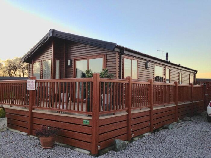 2 Bedroom Mobile/park Home For Sale In Park Road, Sproatley, Hull HU11