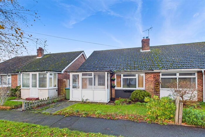 2 Bedroom Semi-Detached Bungalow For Sale In Ivy Crescent, Bognor Regis, PO22
