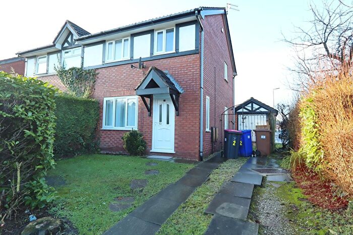 3 Bedroom Property To Rent In Kershope Grove, Salford, M5