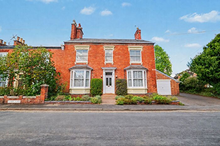6 Bedroom House For Sale In Albert Place, Loughborough, LE11