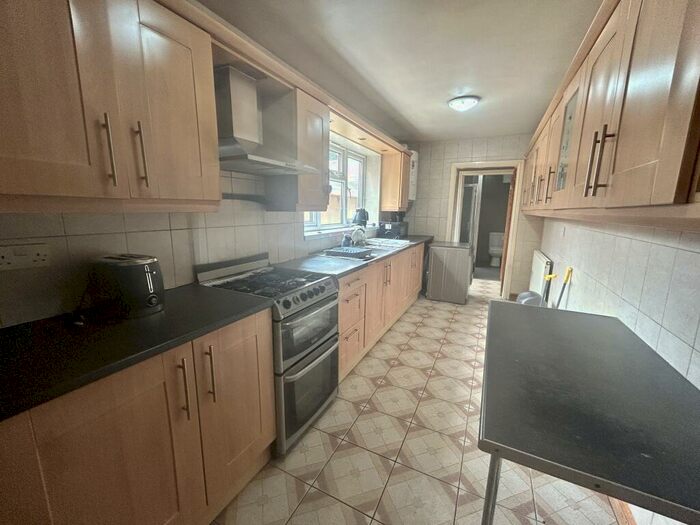 1 Bedroom House To Rent In Wellington Road, Smethwick, B67