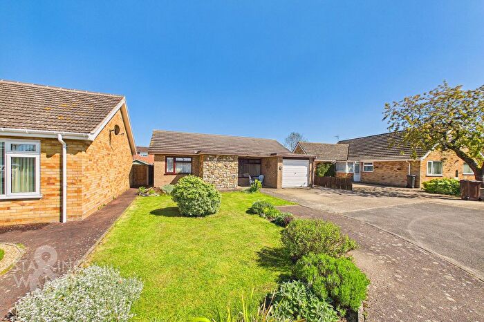 2 Bedroom Detached Bungalow For Sale In Heywood Avenue, Diss, IP22