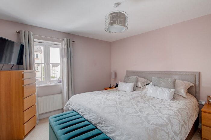 5 Bedroom Detached House To Rent In Dixon Close, Enfield, Redditch, Worcestershire, B97