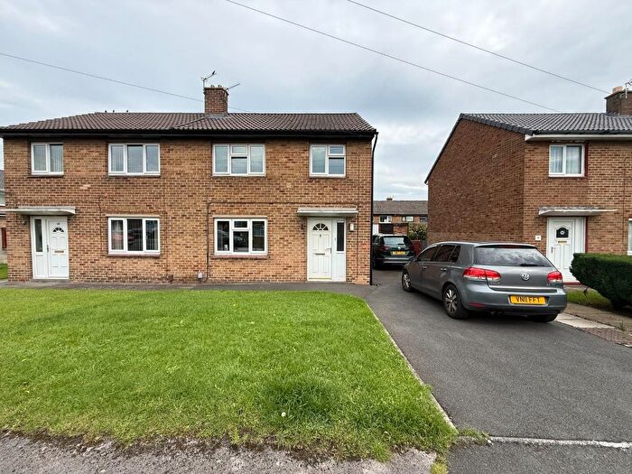 2 Bedroom Semi Detached House For Sale In Mount Avenue, Heckmondwike, WF16