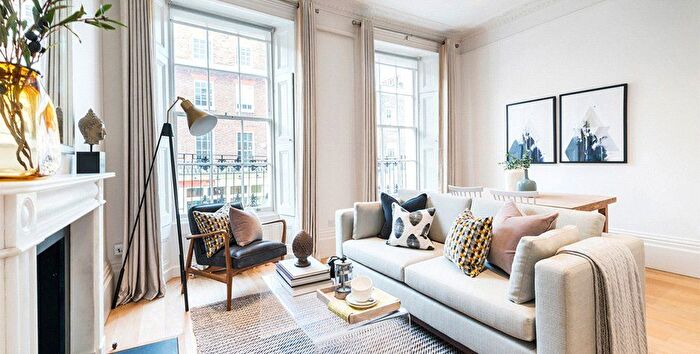 3 Bedroom Terraced House To Rent In Elizabeth Street, Belgravia, London, SW1W