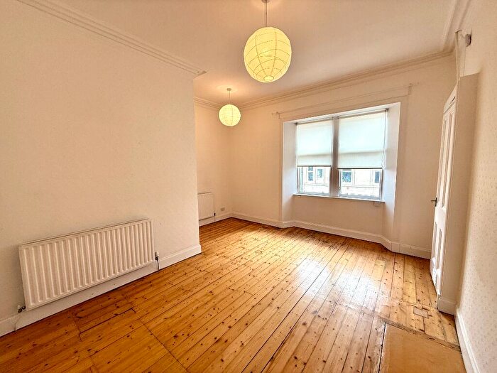 2 Bedroom Flat To Rent In Easter Road, Easter Road, Edinburgh, EH7