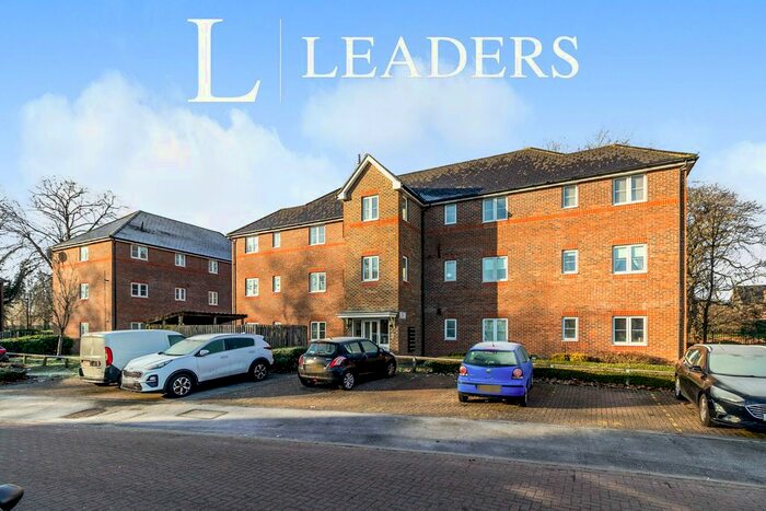 2 Bedroom Flat To Rent In Eastman Way, Epsom, KT19