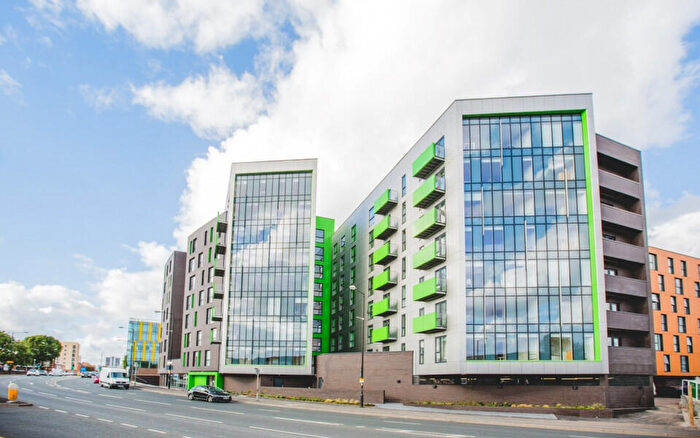 2 Bedroom Apartment To Rent In Eastbank Tower, Great Ancoats Street, Manchester, M4