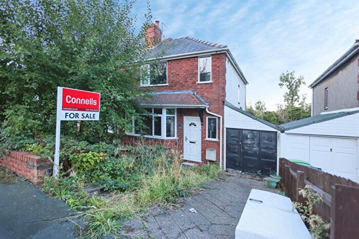 2 Bedroom Semi-Detached House For Sale In Highmoor Road, Rowley Regis, B65