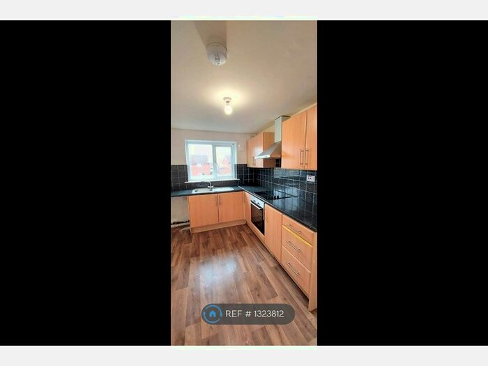 3 Bedroom Flat To Rent In Alderwood Avenue, Liverpool L24