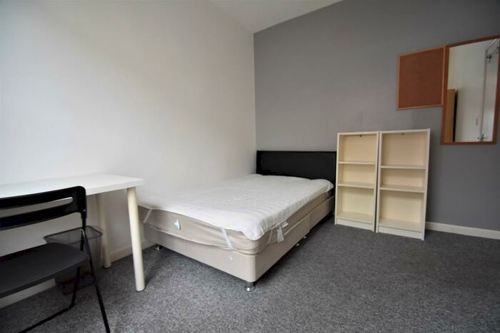 1 Bedroom Property To Rent In Beatrice Road, Southsea, PO4