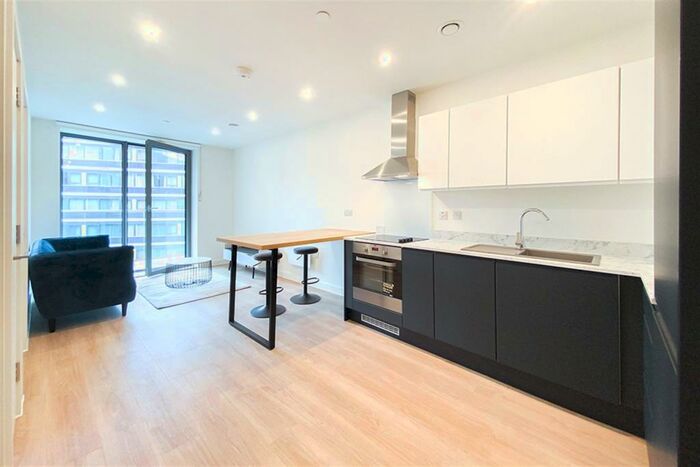 1 Bedroom Apartment To Rent In Laurence Place, New Kings Head Yard, M3