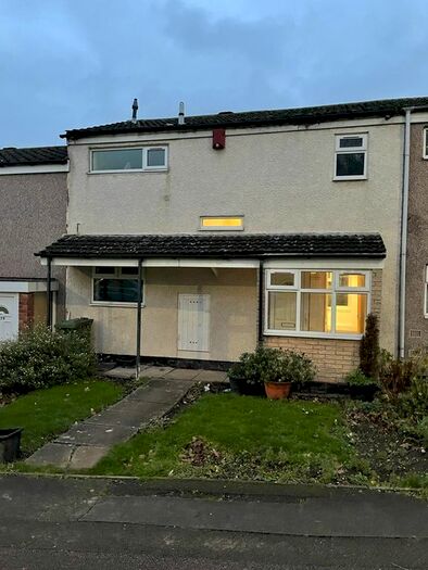 3 Bedroom Terraced House To Rent In Auckland Drive, Birmingham, B36