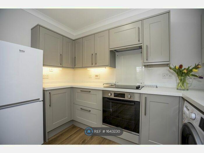 1 Bedroom Flat To Rent In Granville Road, Sevenoaks, TN13