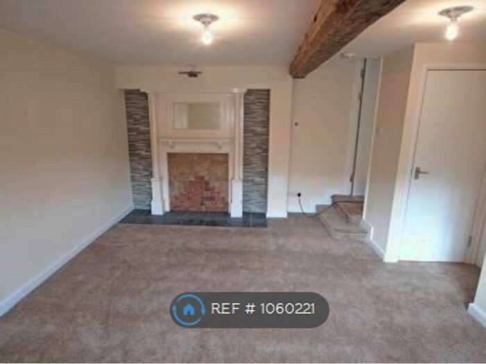 2 Bedroom Flat To Rent In Backway Road, Bicester, OX26