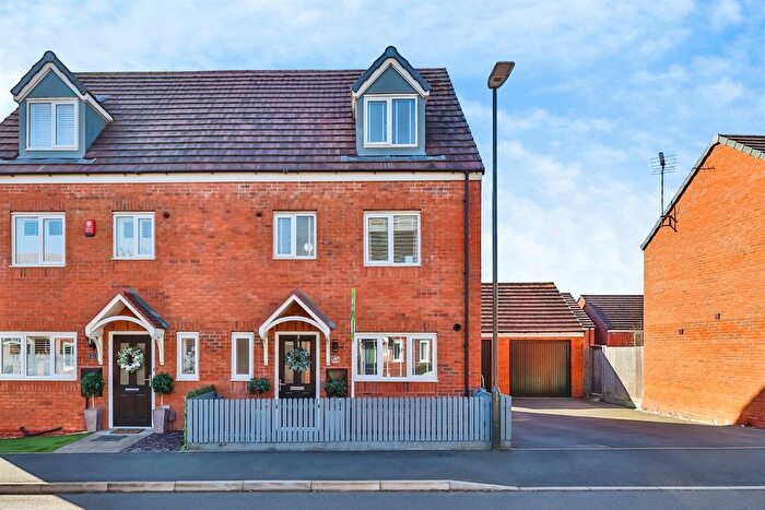 3 Bedroom Semi Detached House For Sale In Elka Road, Ilkeston, DE7