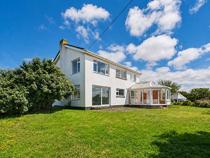 4 Bedroom Detached House For Sale In Cedar Grove, Bude, EX23