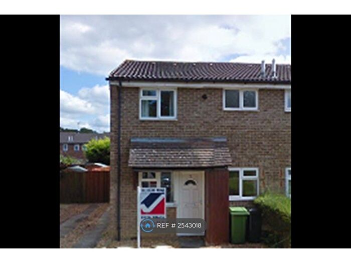 1 Bedroom Terraced House To Rent In Larchwood, Chineham, Basingstoke, RG24