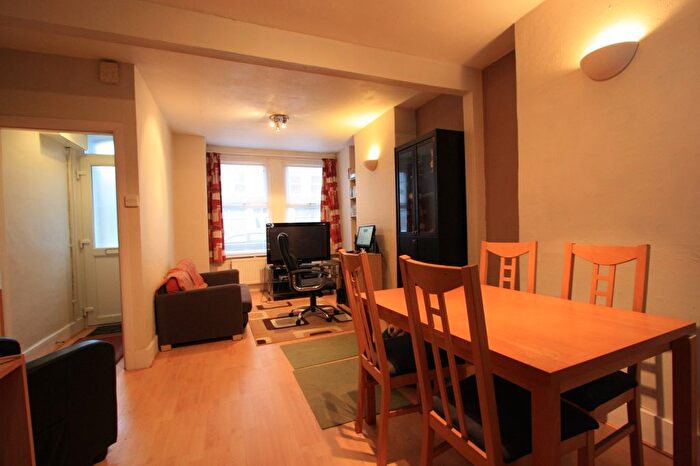 2 Bedroom Terraced House To Rent In Marian Road, London, SW16