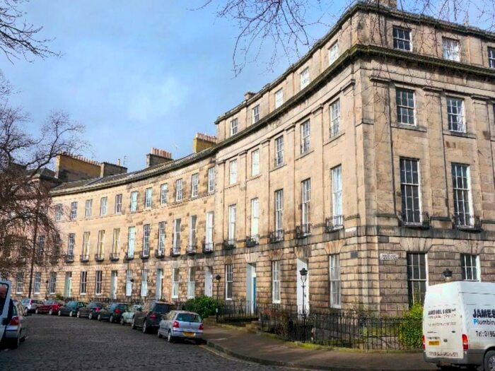 2 Bedroom Flat To Rent In Royal Circus, New Town, Edinburgh, EH3