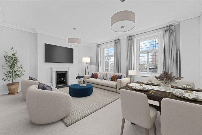 3 Bedroom Flat To Rent In Holland Park Road, Holland Park, London, W14
