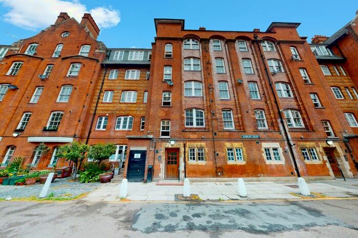 1 Bedroom Flat To Rent In Sunbury House, Swanfield Street, Shoreditch, E2
