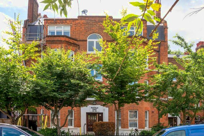 2 Bedroom Flat To Rent In Elms Crescent, Abbeville Village, London, SW4