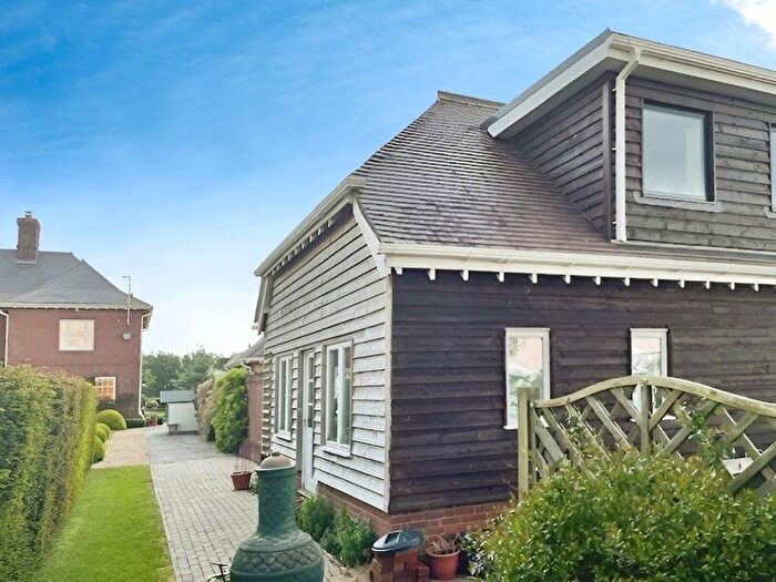 2 Bedroom Flat To Rent In Midgham Road, Fordingbridge, SP6