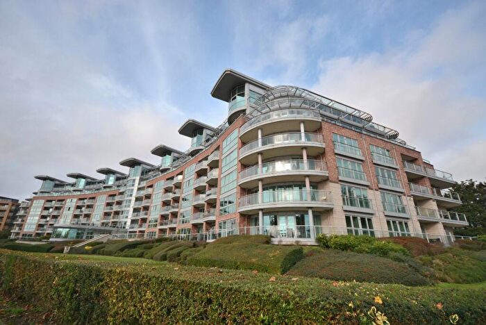 1 Bedroom Apartment To Rent In River Crescent, Waterside Way, NG2
