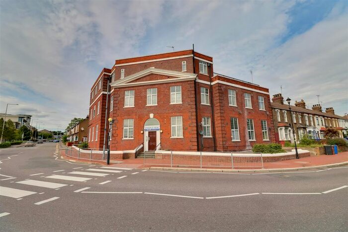 2 Bedroom Flat To Rent In Steepleview, 50 London Road, Grays RM17