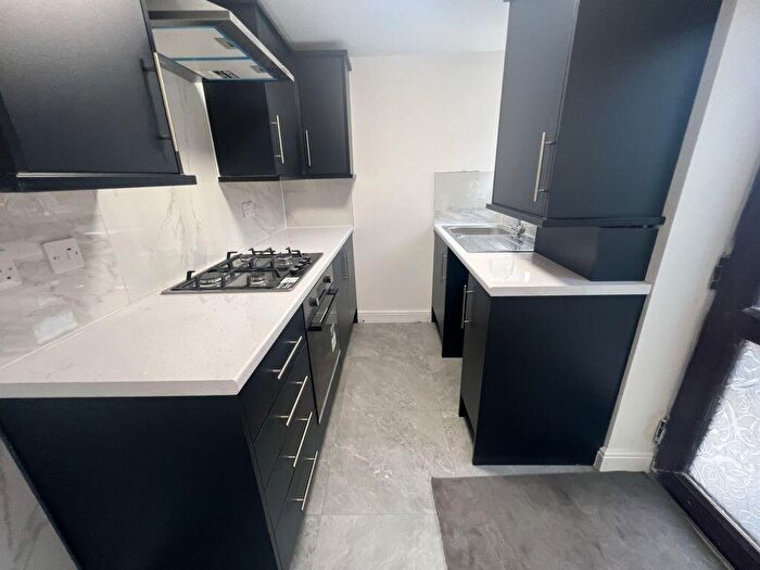 3 Bedroom Maisonette To Rent In East Park Road, Leicester, LE5