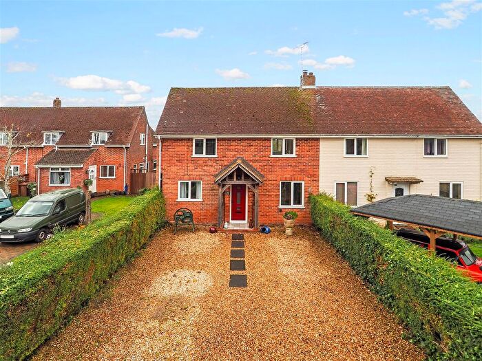 3 Bedroom Semi-Detached House For Sale In Stanbury Road, Thruxton, Andover, SP11