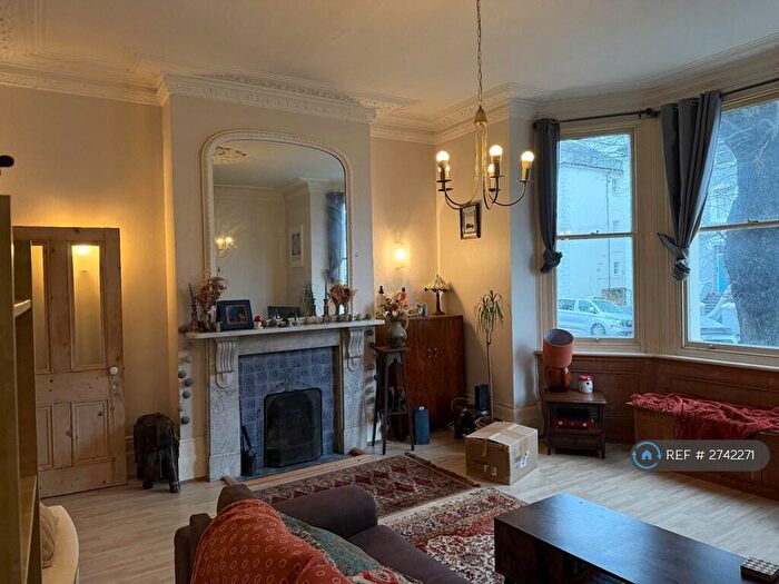 1 Bedroom Flat To Rent In Clarendon Villas, Hove, BN3