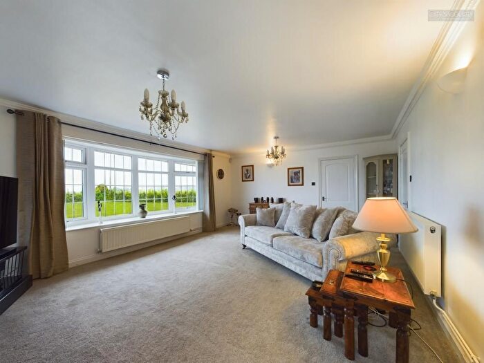 2 Bedroom Detached Bungalow For Sale In Fleet Road, Holbeach, PE12