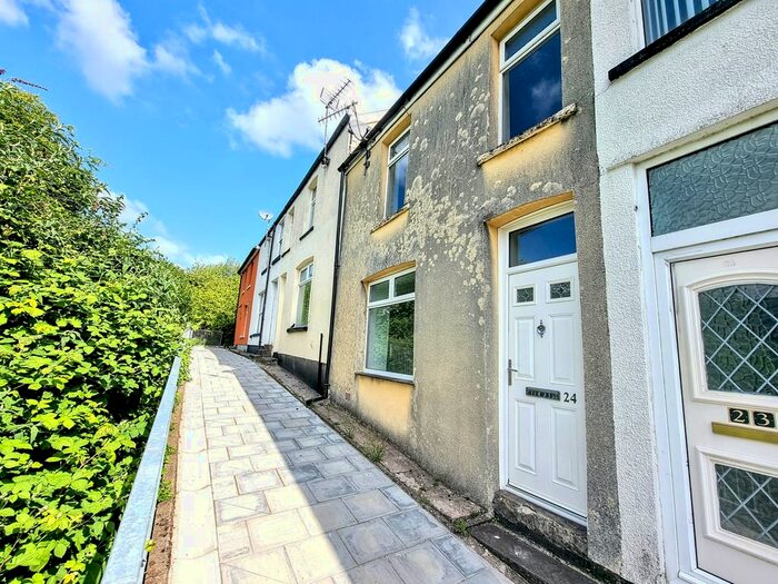 4 Bedroom Terraced House To Rent In Heath Crescent, Graigwen, Pontypridd, CF37
