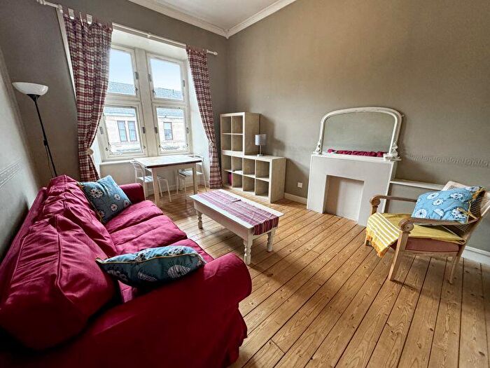 2 Bedroom Flat For Sale In Gardner Street, Partick, G11
