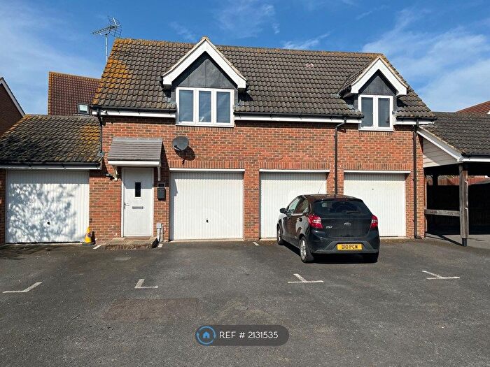2 Bedroom Maisonette To Rent In Mallow Road, Kent, ME12