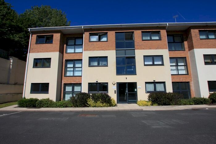 2 Bedroom Flat To Rent In Lowbridge Court, Garston, Liverpool, L19