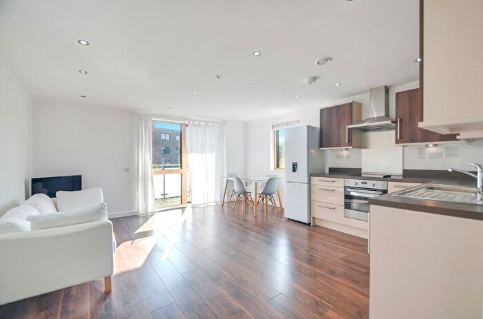 2 Bedroom Flat For Sale In Gifford Road, London, NW10
