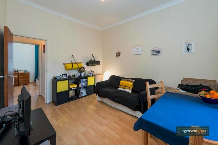 1 Bedroom Flat To Rent In Overstone Road, Hammersmith, London W6