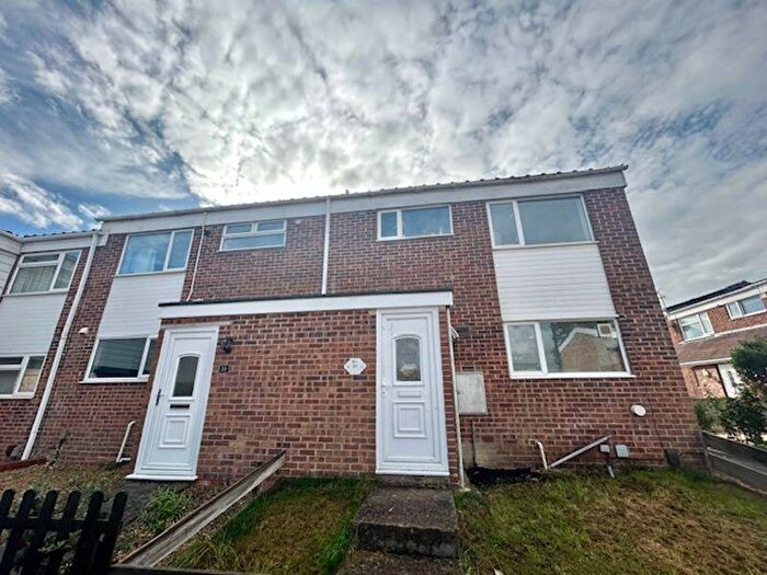 3 Bedroom End Of Terrace House To Rent In Bedroom House To Rent, Jacob's Walk, Swindon, SN3