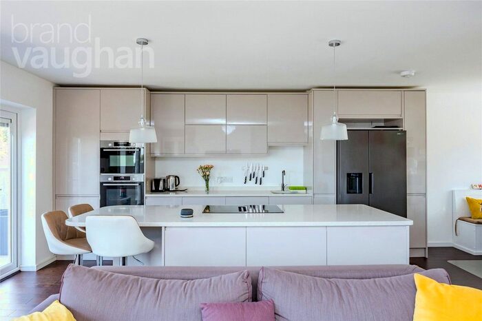 4 Bedroom Detached House To Rent In Wanderdown Road, Ovingdean, Brighton, East Sussex, BN2