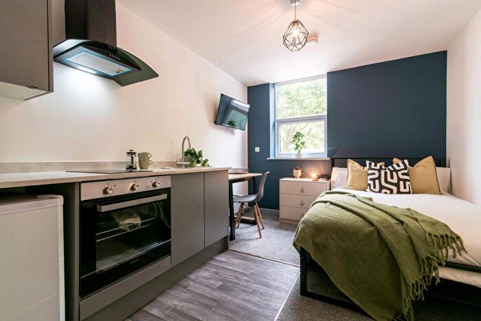 Studio To Rent In Room, Loudon Street, DE23