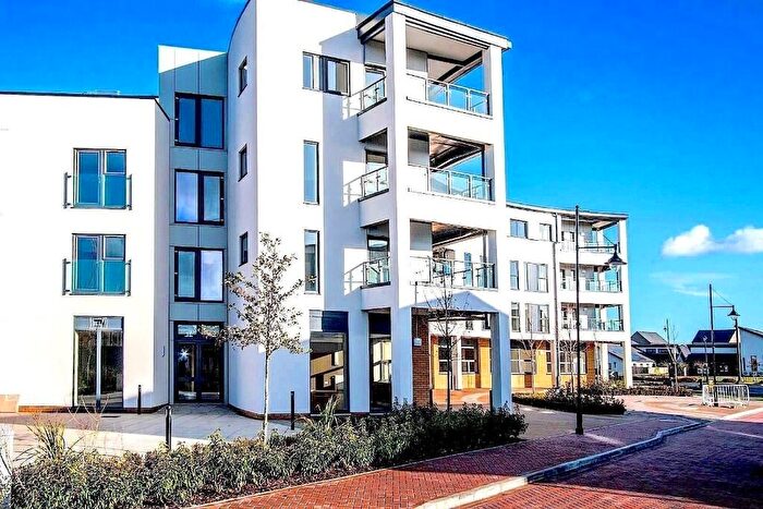 2 Bedroom Apartment For Sale In Wilkey Way, Chatham, Kent, ME4