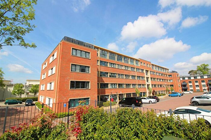 2 Bedroom Apartment To Rent In Wessex Court, Farnborough, GU14