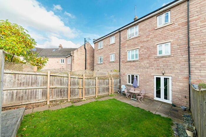 4 Bedroom Town House For Sale In Moorbrook Mill Drive, New Mill, HD9