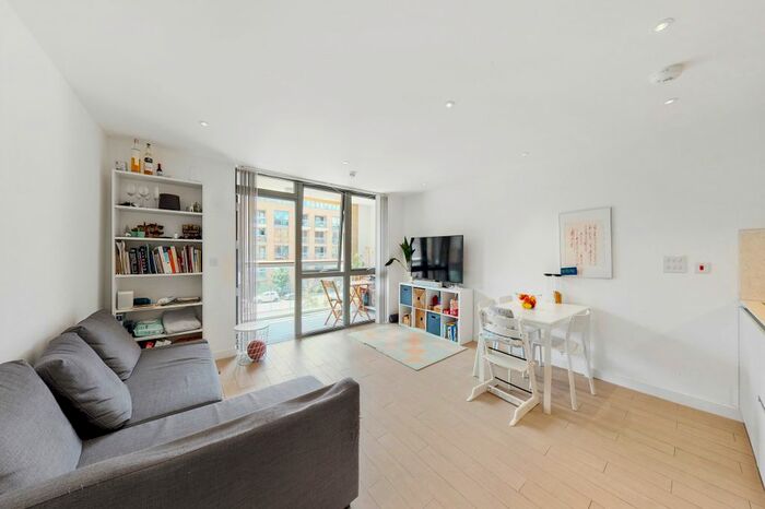 1 Bedroom Flat To Rent In Ann Street, Packington Square, Islington, N1