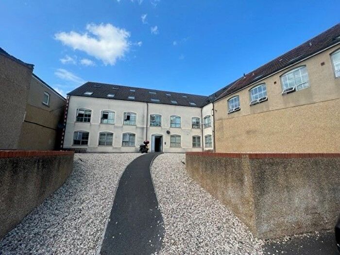 2 Bedroom Flat To Rent In Fountain Mill, Bristol, BS5